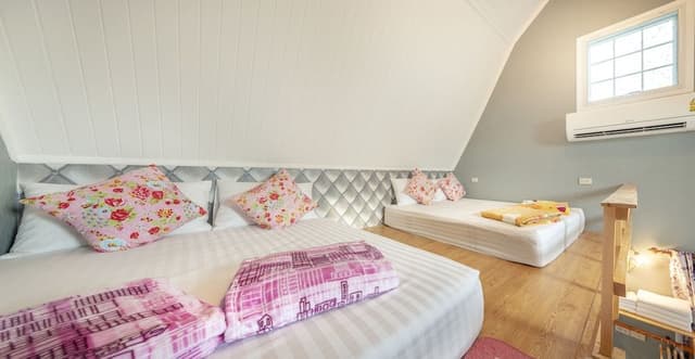 Familas Pool Villa