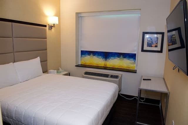 Classic Single Room