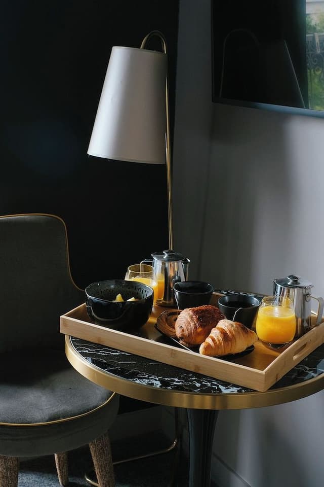 Deluxe room with Balcony and Eiffel Tower view