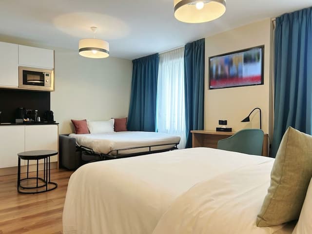Suite, 1 Queen Bed with Sofa bed, City View