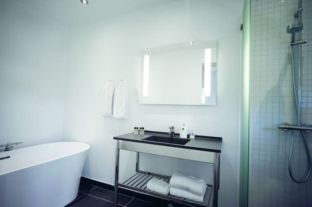 Suite Main Building