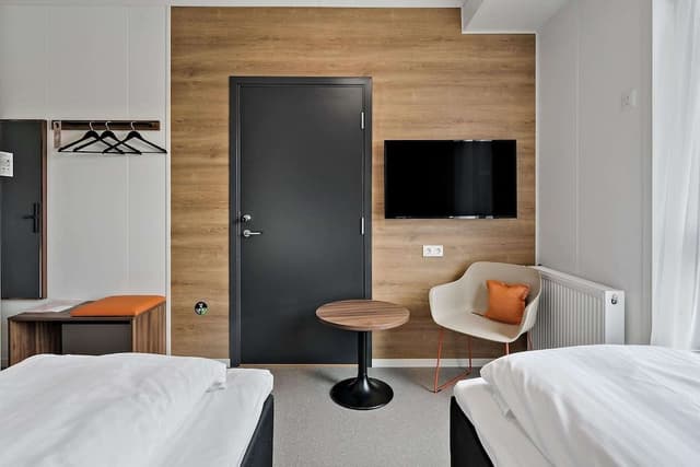 Economy Room, 2 Twin Beds, Non Smoking