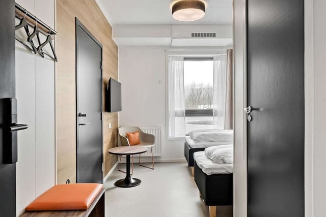 Economy Room, 2 Twin Beds, Non Smoking