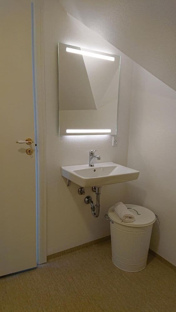 Basic Quadruple Room, Multiple Beds, Non Smoking