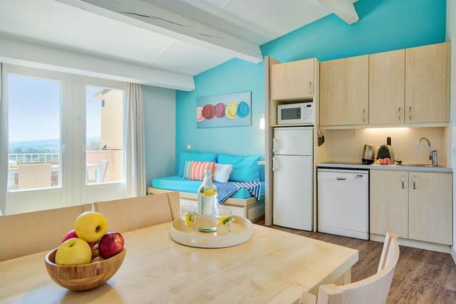 Apartment 6 people - 1 bedroom + 1 sleeping alcove - Terrace or balcony - Sea view