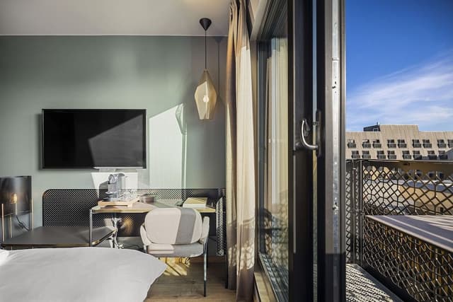 Room, 1 Queen Bed, Balcony