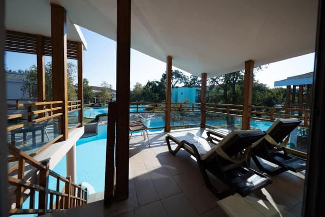 Standard Twin Room with Swimming Pool Access