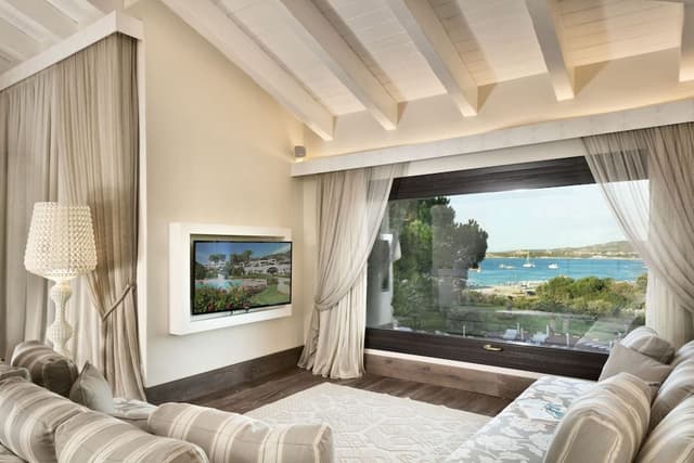 Signature Suite, Sea View