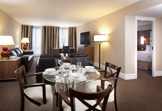 Premier Suite (2 Queen Beds)