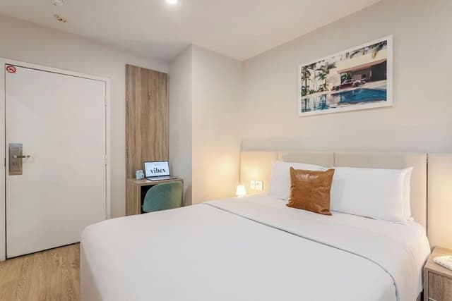 Standard Room, 1 Queen Bed