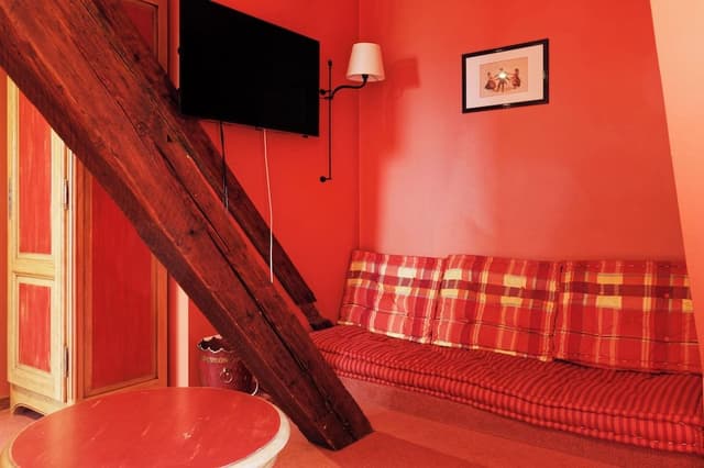 Traditional Suite, Jetted Tub