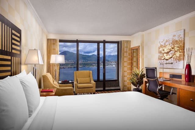 Premium Room, 1 King Bed, Harbor View