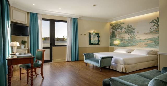Junior Studio Suite