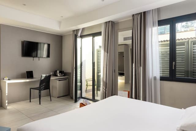 Exclusive Room