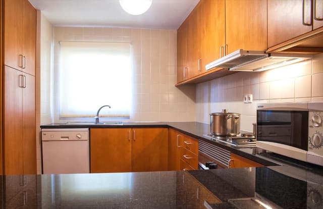 Three-Bedroom Apartment (8 Adults)