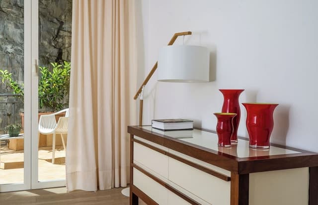 Family Room, Balcony