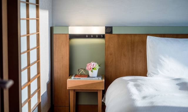 King Hilton Room