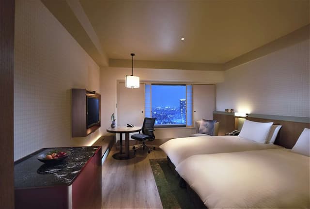 TWIN EXECUTIVE ROOM