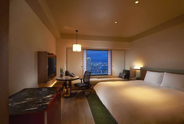 KING EXECUTIVE ROOM