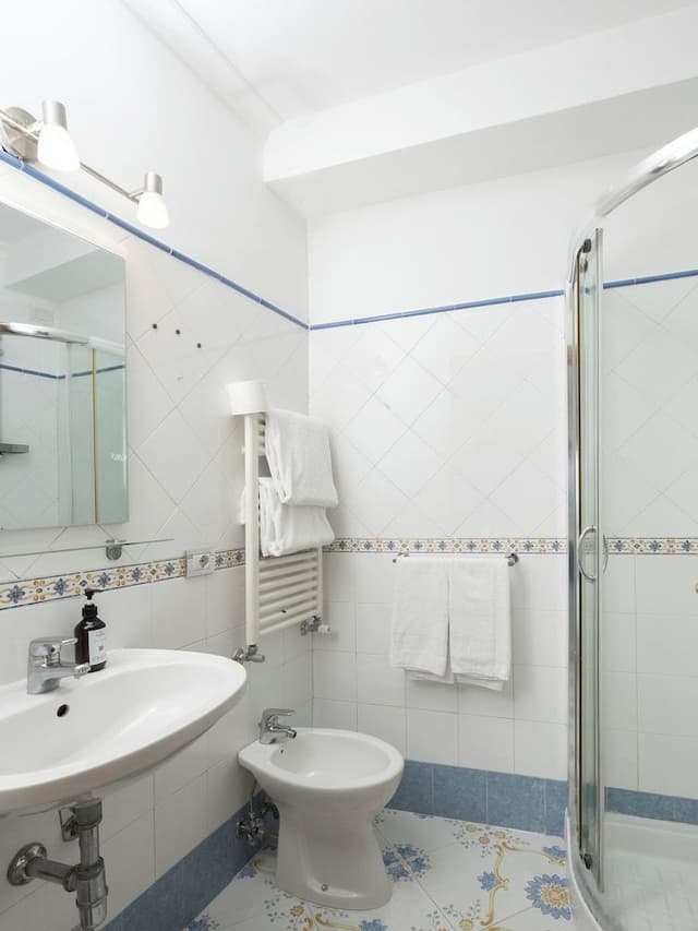 Standard Triple Room, Sea View