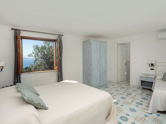 Standard Triple Room, Sea View