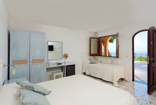 Standard Triple Room, Sea View