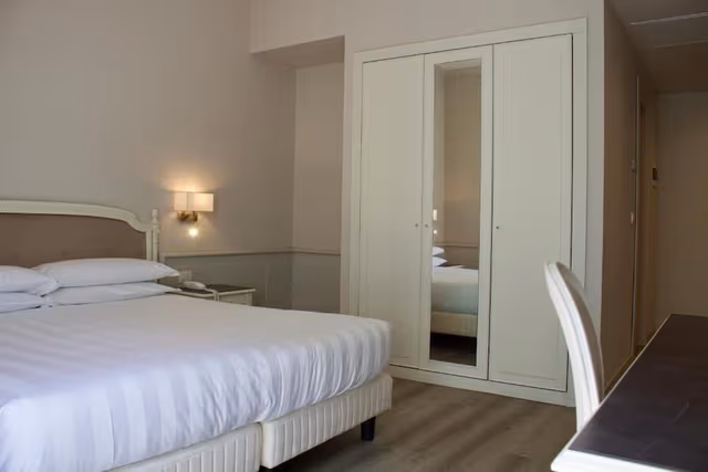 Deluxe Double or Twin Room, Balcony, Partial Sea View