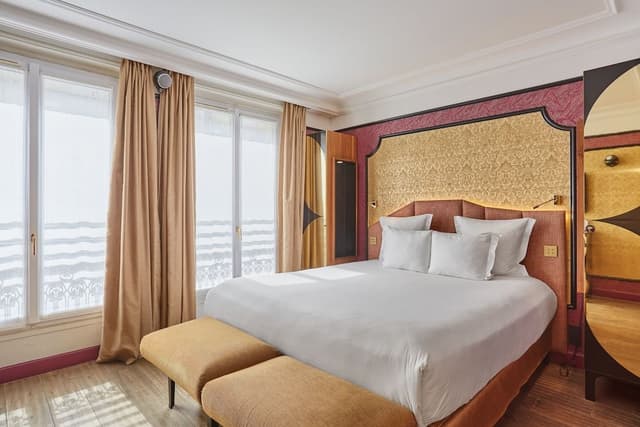 Deluxe Double Room (Light my fire)
