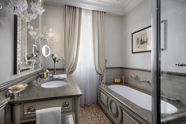 Signature Suite