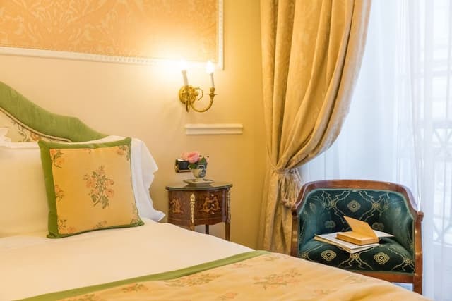 Basic Double Room, 1 Queen Bed (150cm wide bed)