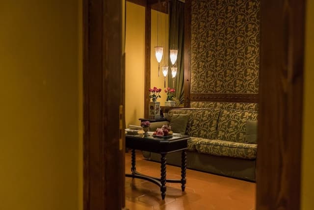 Junior Suite (Executive Tuscan)