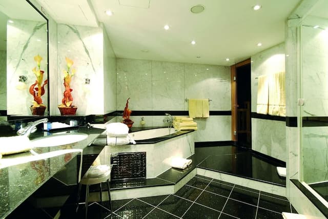 Presidential Suite