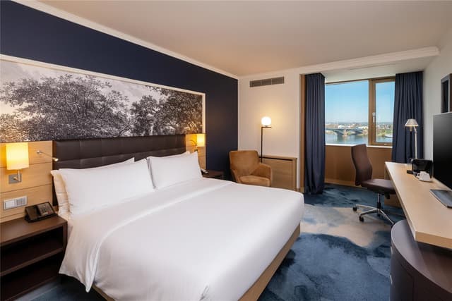 KING EXECUTIVE ROOM RHINE WING RIVER VIEW