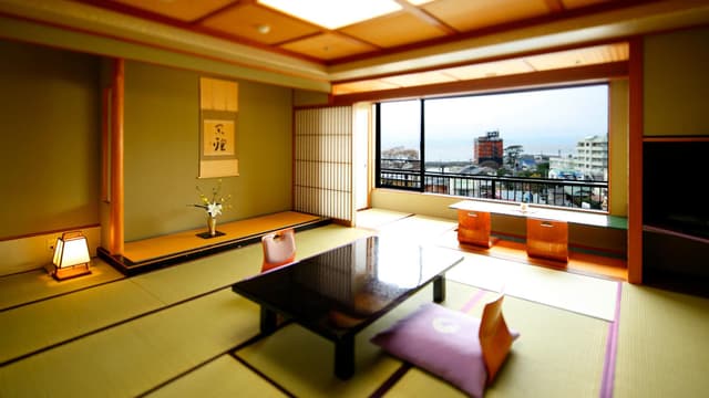 Sea side guest room [Japanese room] [Smoking] [Ocean view]