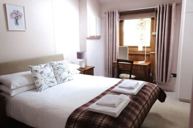 Honeymoon Suite