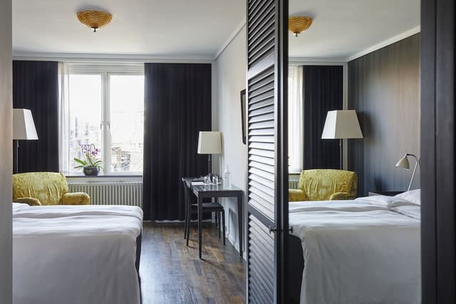Standard Room, 1 Queen Bed