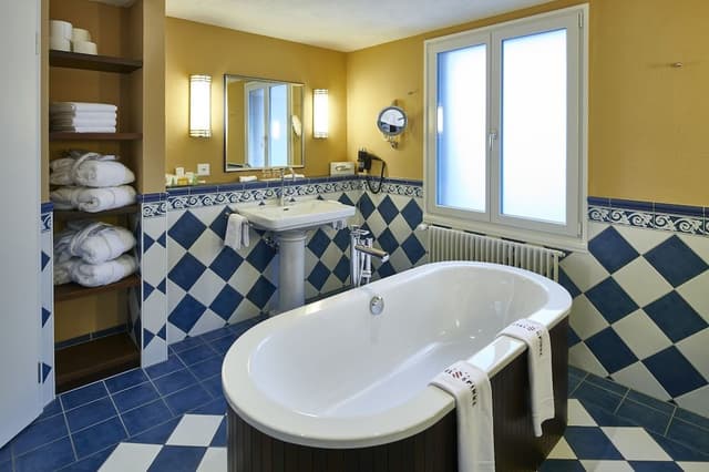 Jungfrau Suite