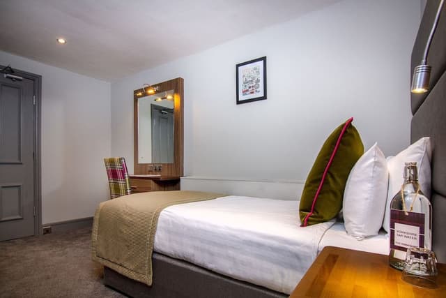 Standard Single Room