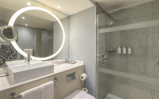 TWIN GUEST ROOM