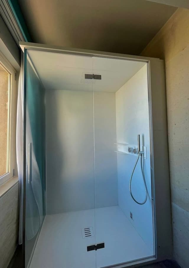 Junior Suite (Top Floor)