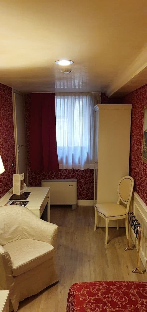 Room (Selected at Check-in)