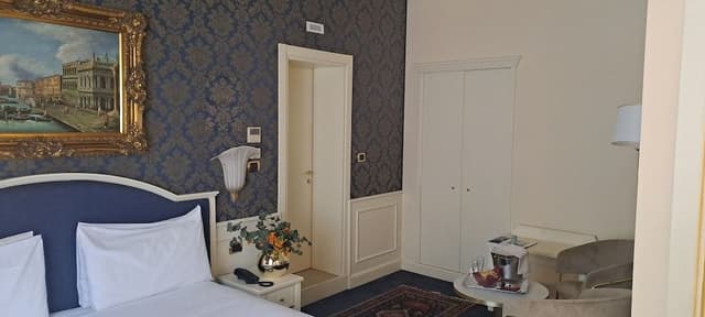 Junior Room, Balcony, Canal View