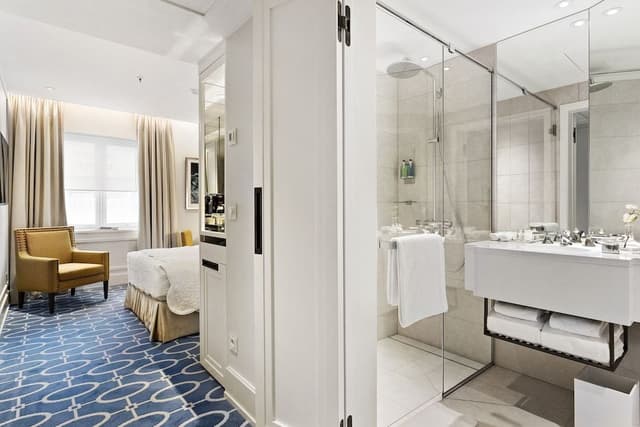 Standard Room, 1 Queen Bed