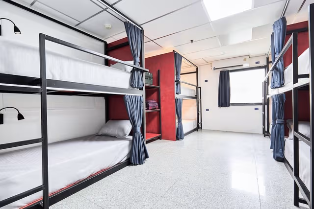 6 Beds - Female Dorm (Female Only)
