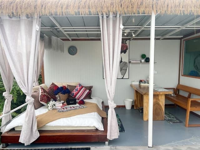 Premier Tent