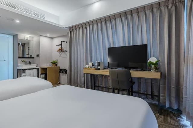 Basic Triple Room