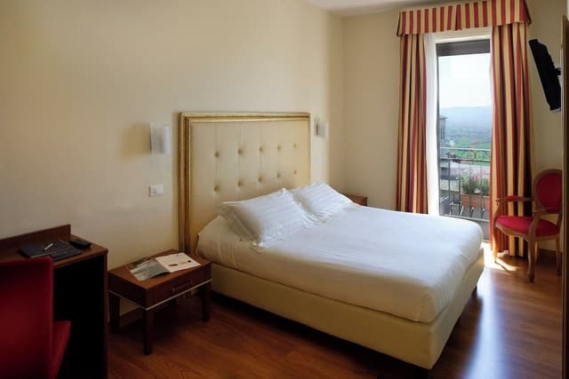 Standard Double Room, Valley View