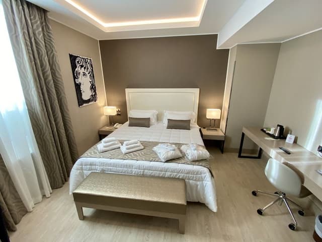 Luxury Suite
