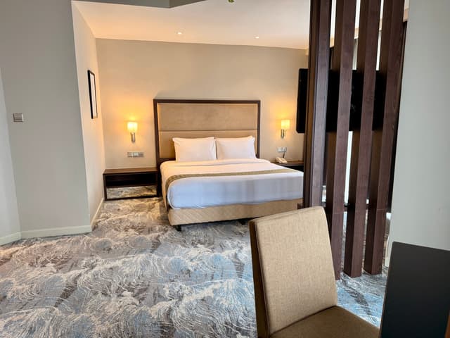 Executive Suite with One King Bed