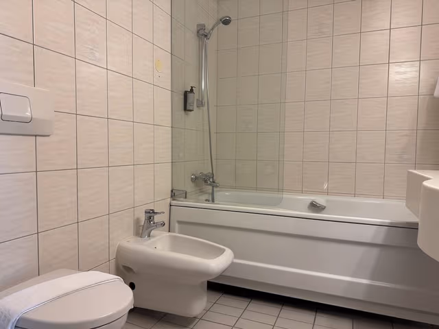 Superior Twin Room, City View